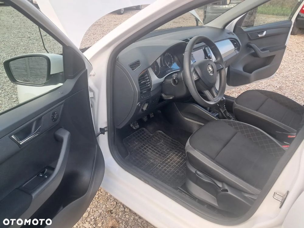Skoda Fabia - 13
