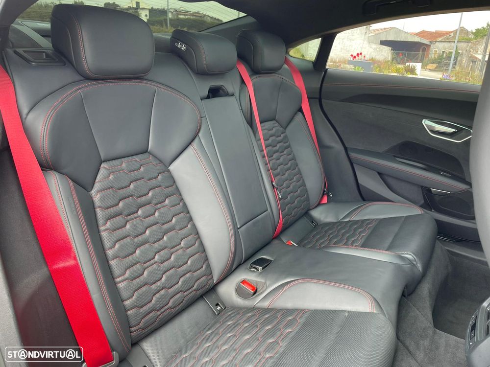 Audi e-tron GT - 10