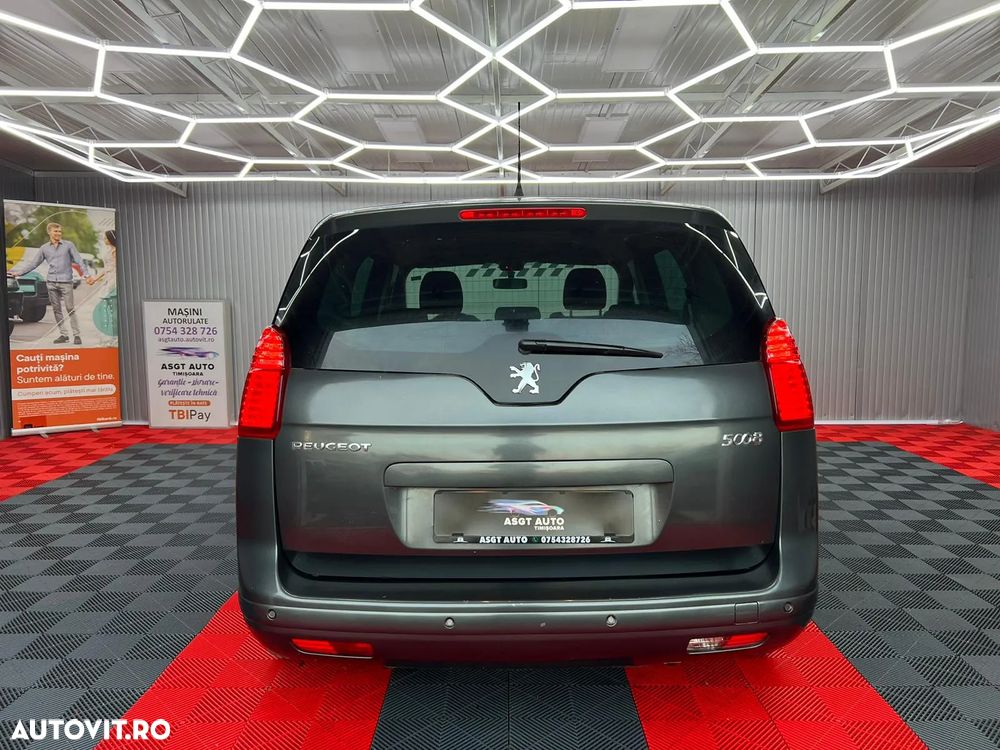 Peugeot 5008 - 6