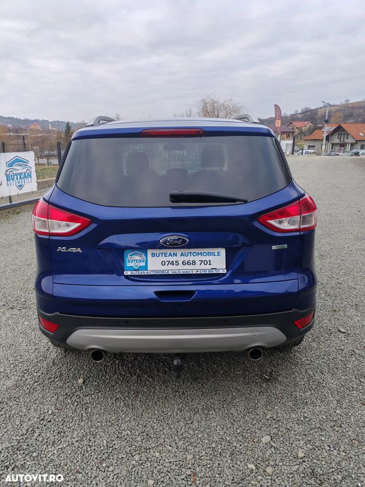 Ford Kuga 1.6 EcoBoost 2x4 Titanium - 4