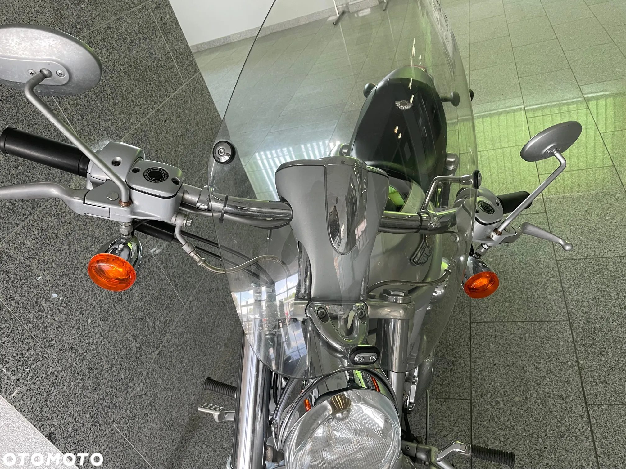 Harley-Davidson Softail V-Rod - 8