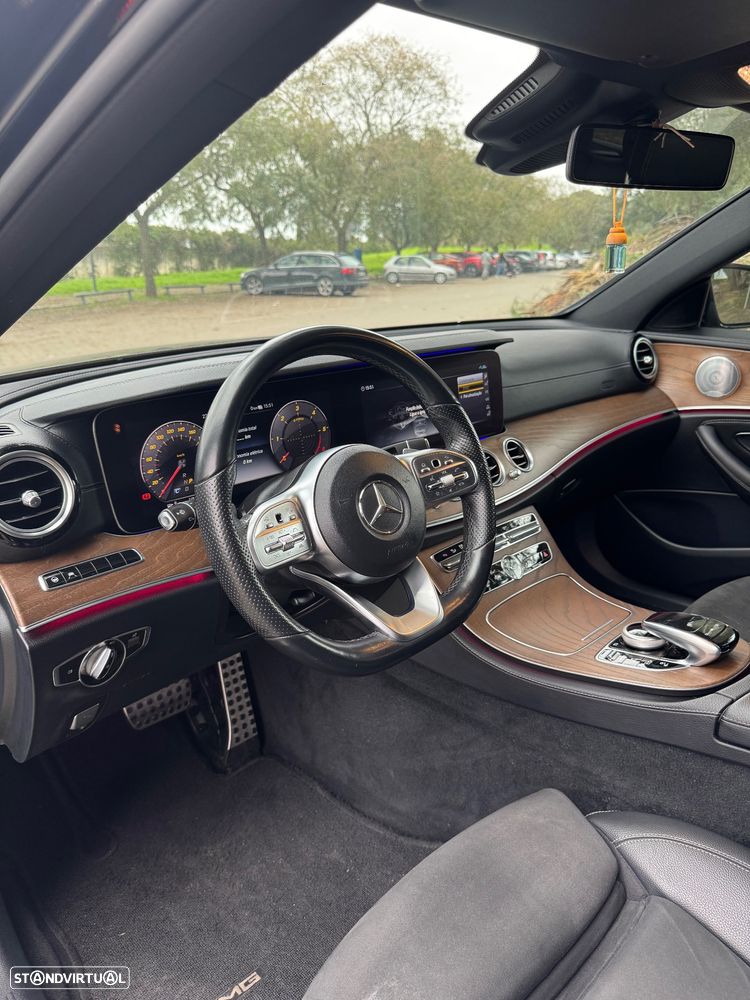 Mercedes-Benz E 300 de AMG Line - 19