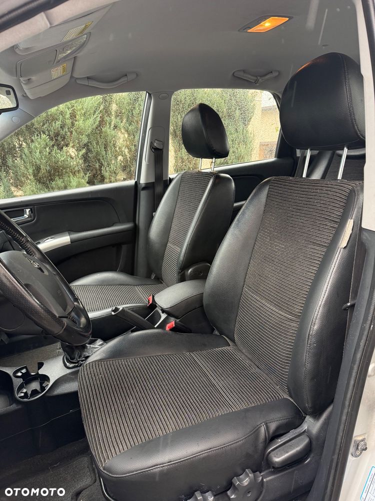 Kia Sportage 2.0 Expedition + - 26