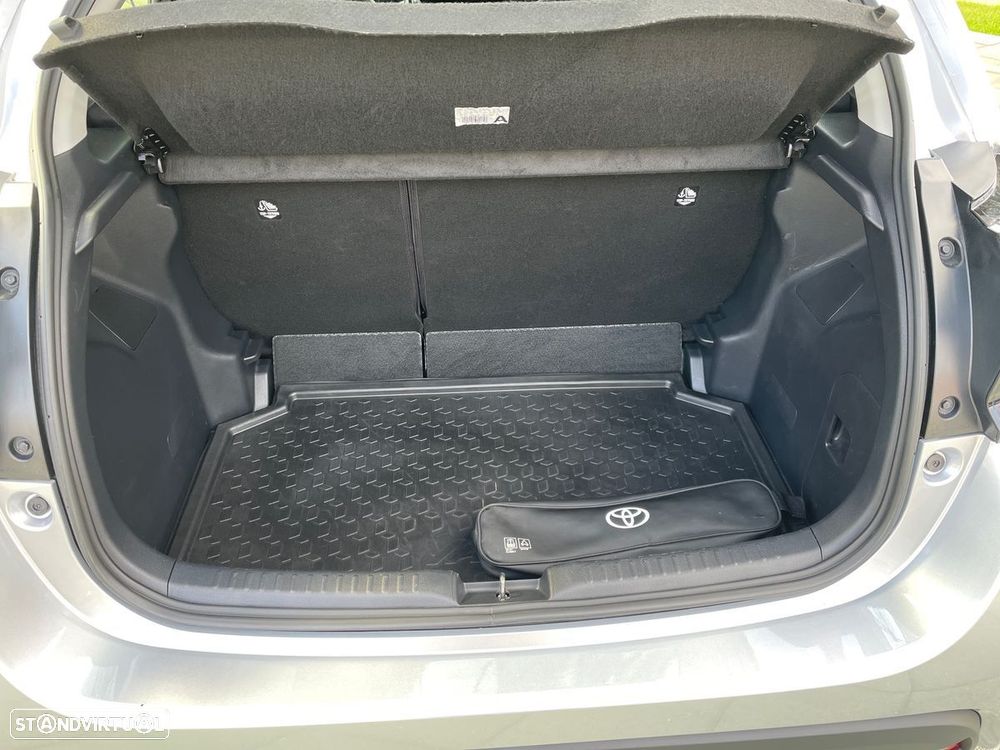 Toyota Yaris - 11