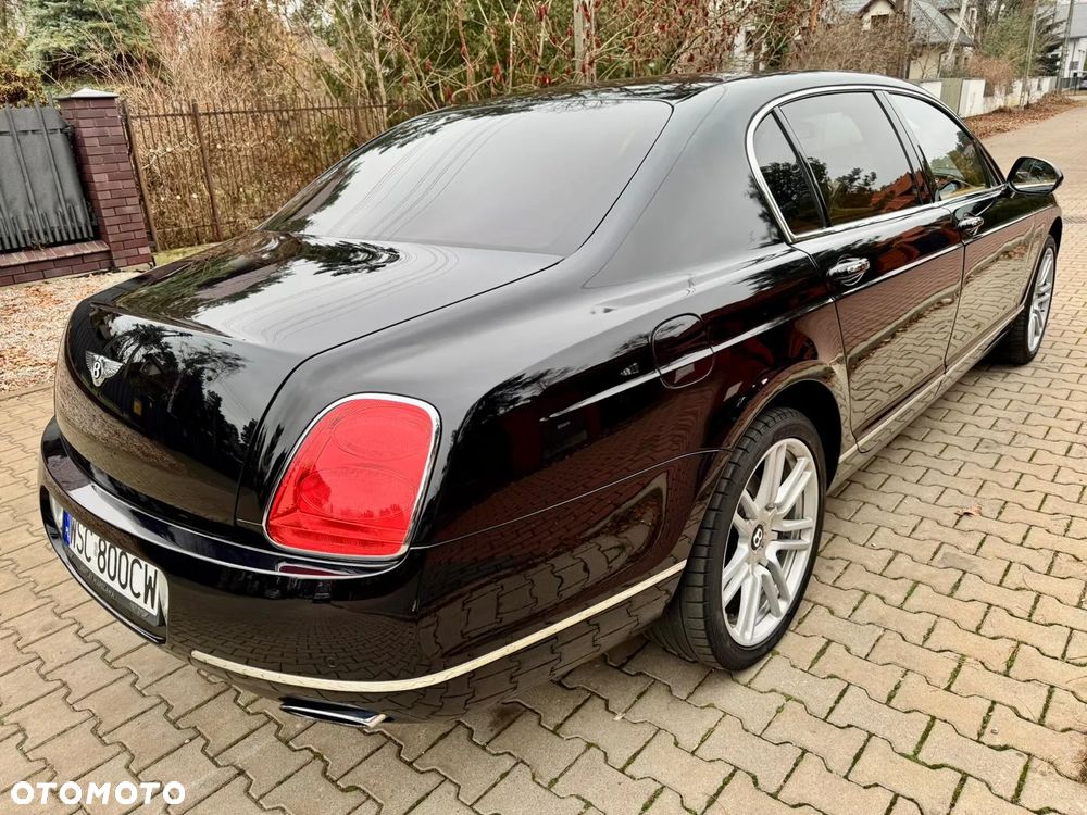Bentley Flying Spur - 26