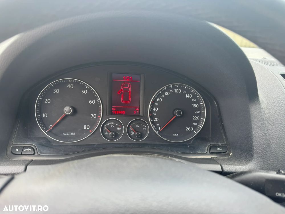 Volkswagen Golf 1.6 FSI Comfortline - 7