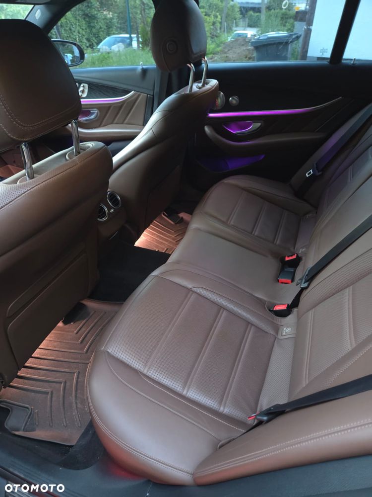 Mercedes-Benz Klasa E 43 AMG 4Matic 9G-TRONIC - 8