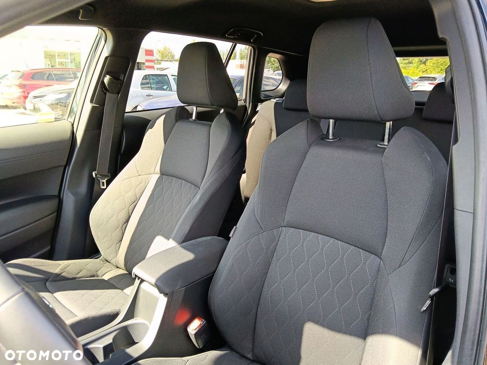 Toyota Corolla Cross - 11