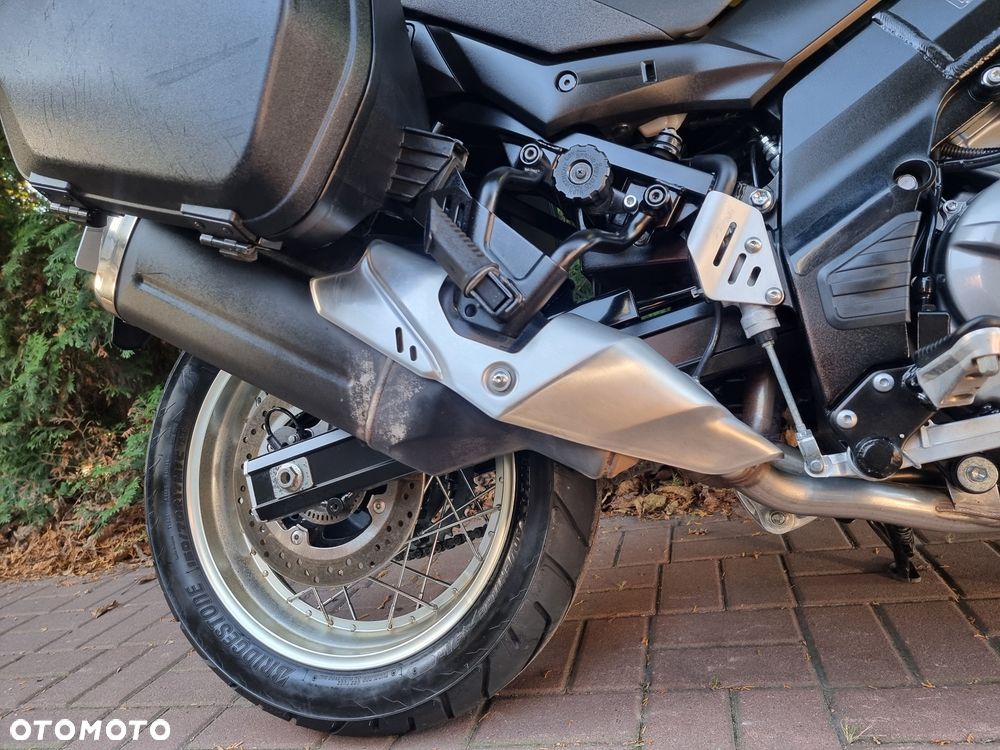 Suzuki V-STROM - 7