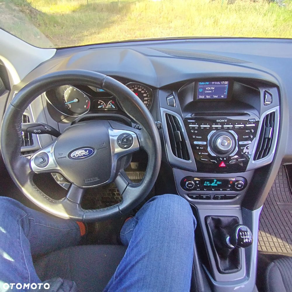 Ford Focus 1.0 EcoBoost STart-Stopp-System TITANIUM - 10
