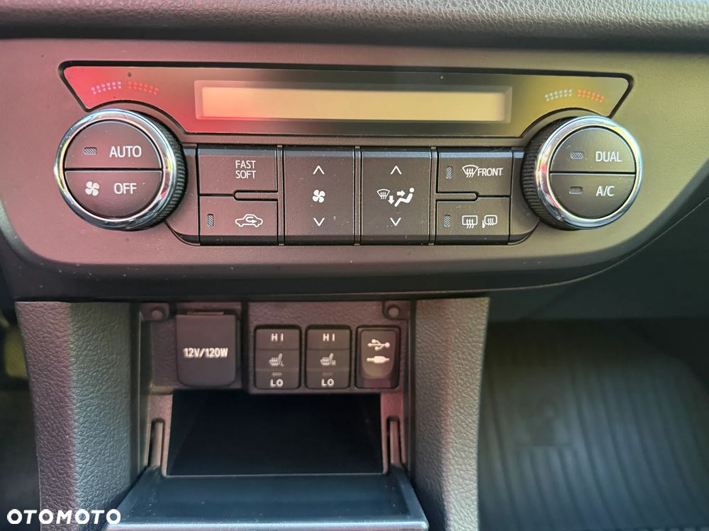 Toyota Corolla 1.6 Prestige - 22