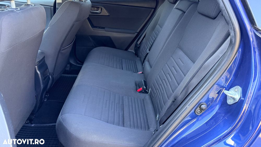 Toyota Auris 1.8 L VVT-i HSD Luna - 12