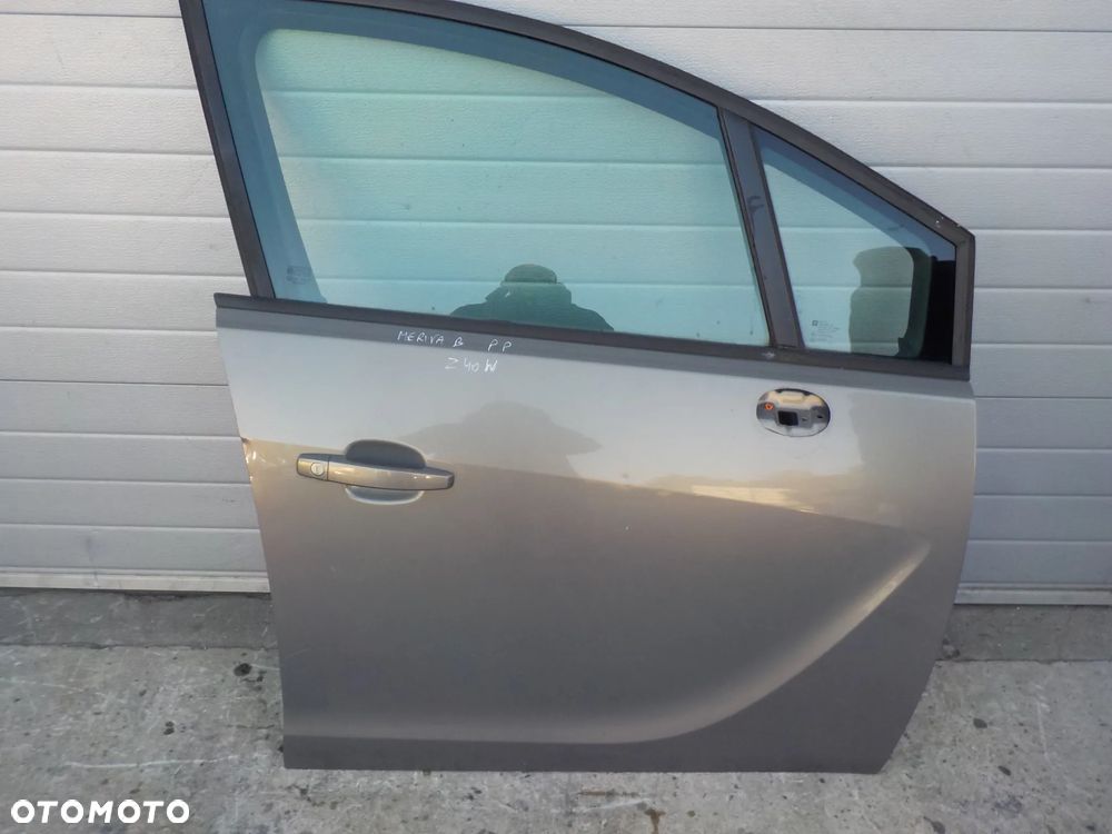 OPEL MERIVA B DRZWI PRAWE PRZÓD PRZEDNIE KOLOR Z40W