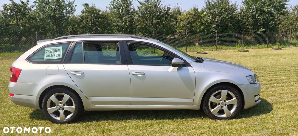 Skoda Octavia 1.6 TDI (Green tec) DSG Ambition - 6