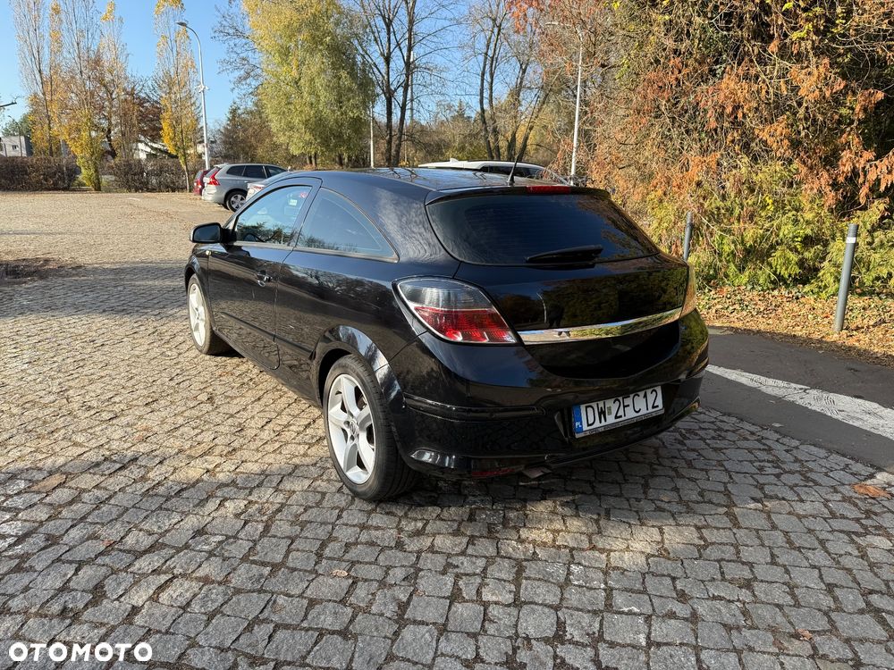 Opel Astra 1.8 16V Coupe - 14
