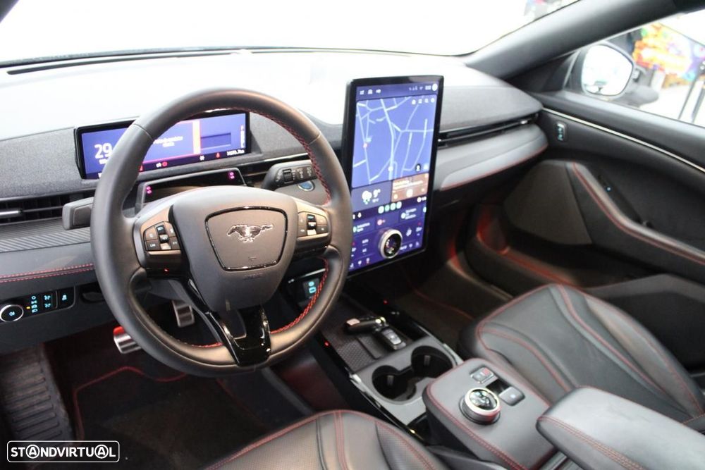 Ford Mustang Mach-E 72.6 kWh Premium AWD - 11