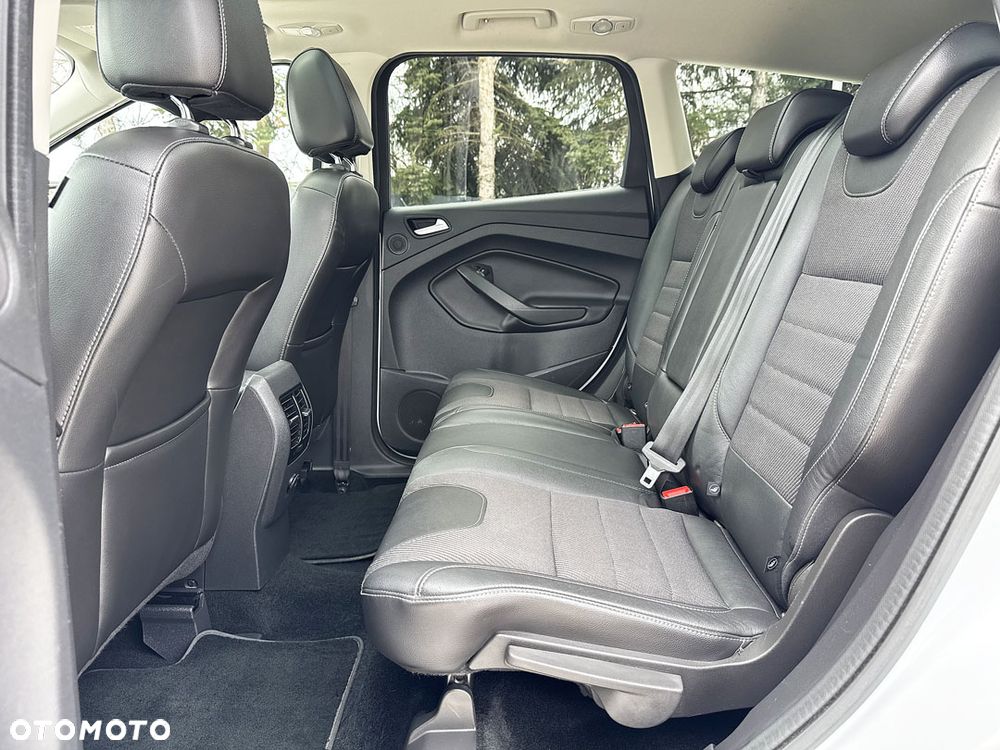 Ford Kuga 2.0 TDCi 4x4 Titanium - 30