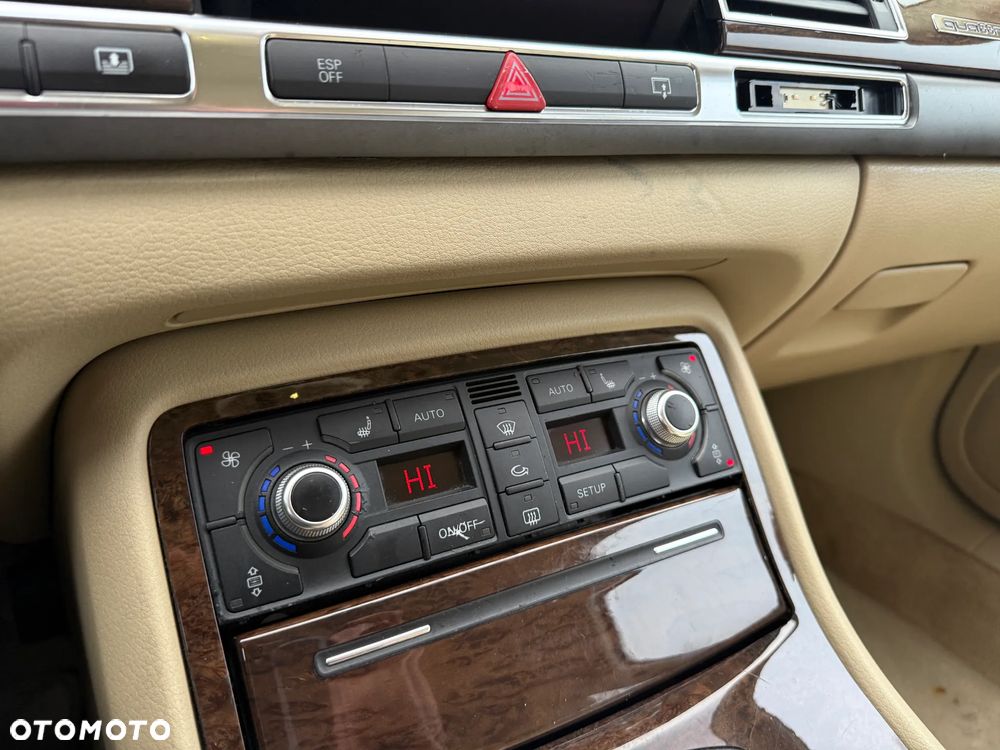Audi A8 4.2 Quattro Tiptronic - 17