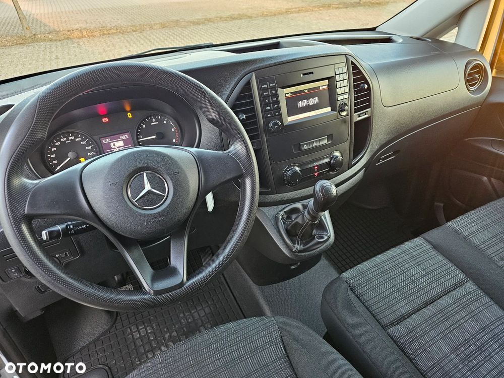 Mercedes-Benz Vito - 30