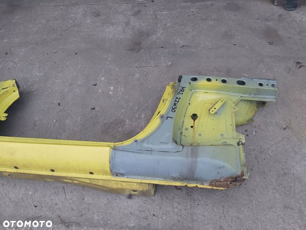 Toyota MR2 zzw30 1,8 vvti próg lewy słupek A B ćwiartka lewa bok - 3
