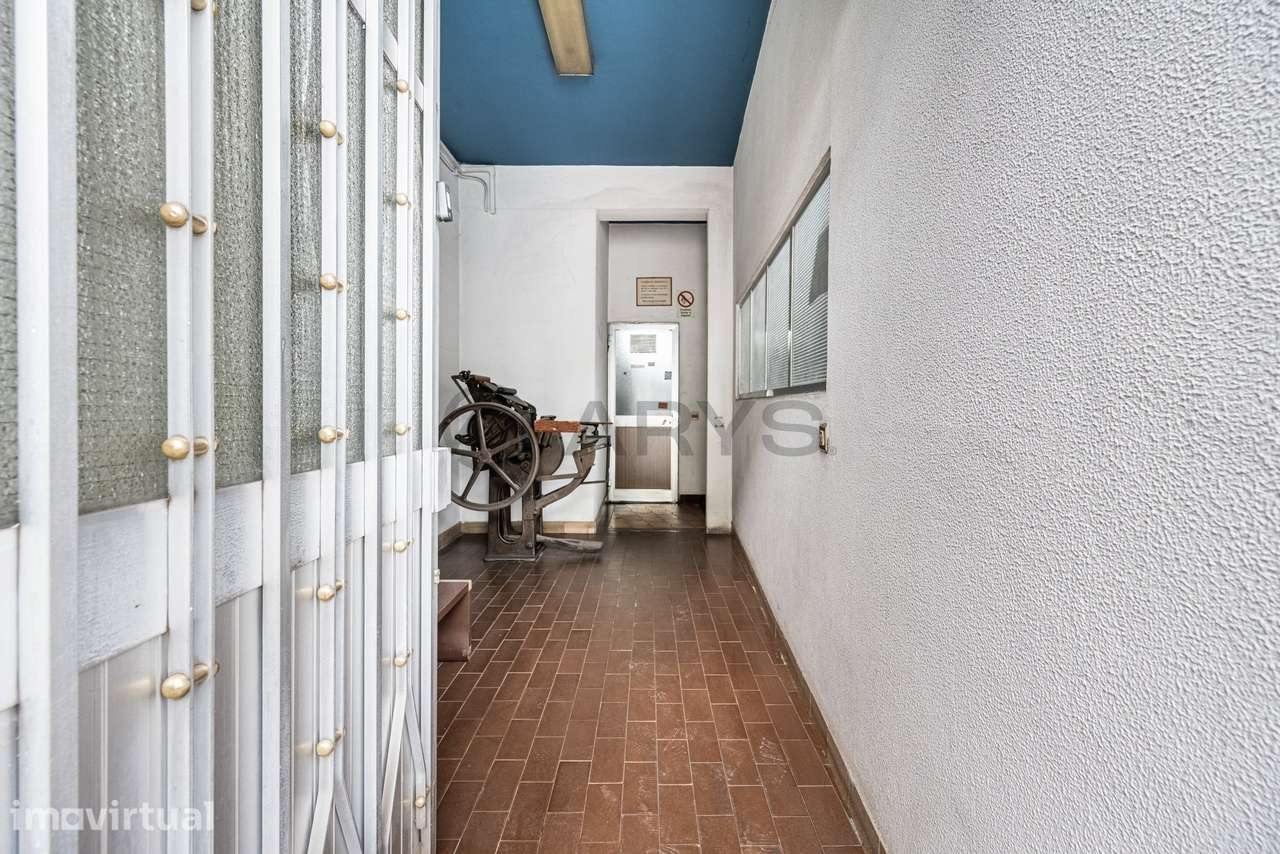 Armazém e Habitação em Ferreiros - Grande imagem: 5/36