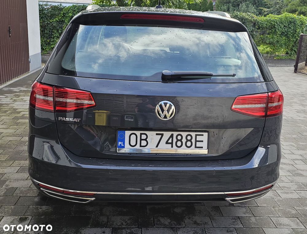 Volkswagen Passat 1.6 TDI SCR DSG Comfortline - 3