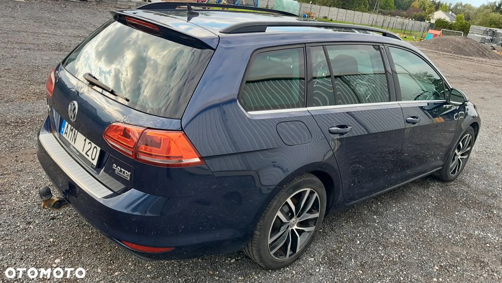 Volkswagen Golf - 5