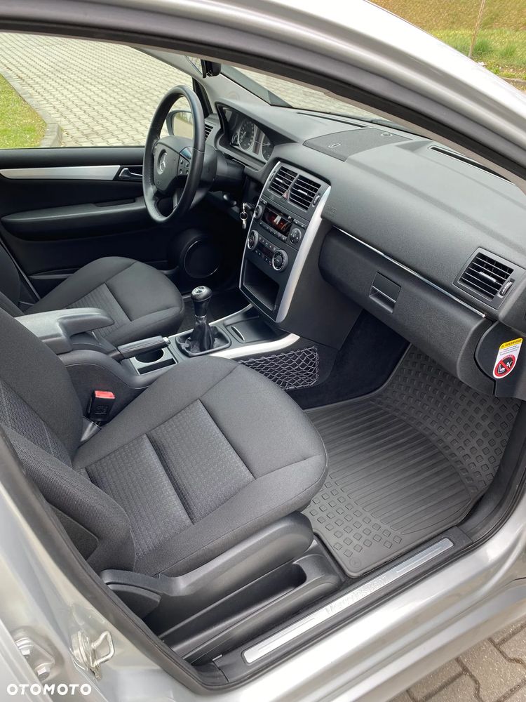 Mercedes-Benz Klasa B 200 Turbo - 17
