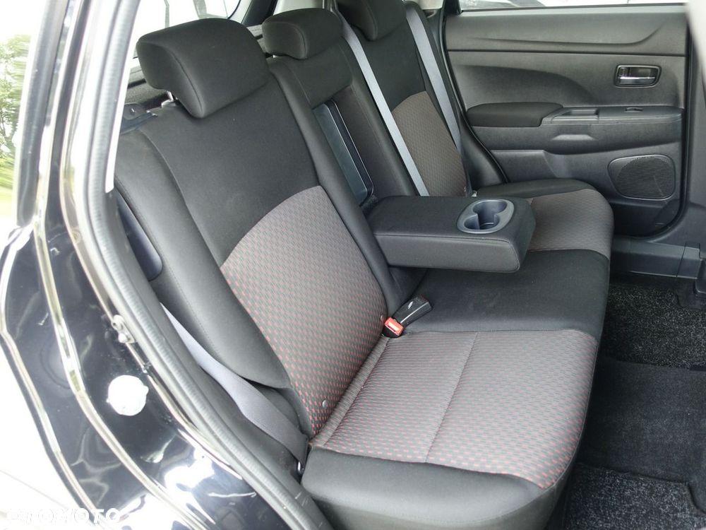 Mitsubishi ASX 1.6 2WD Edition 100+ - 28