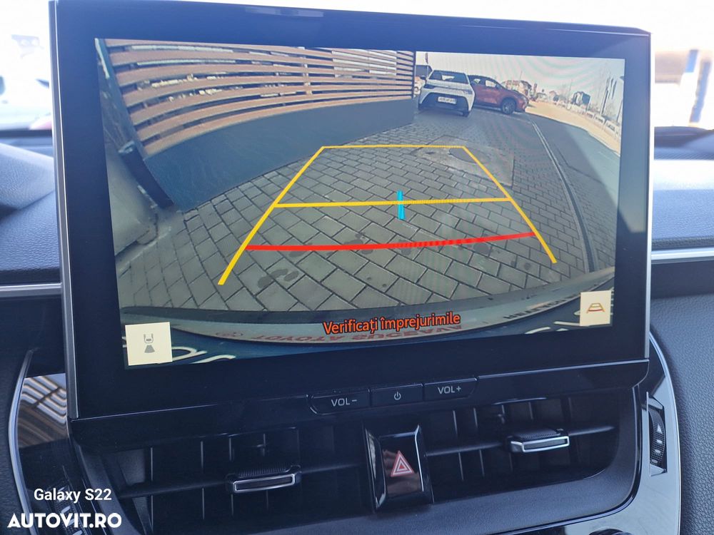 Toyota Corolla Cross - 17