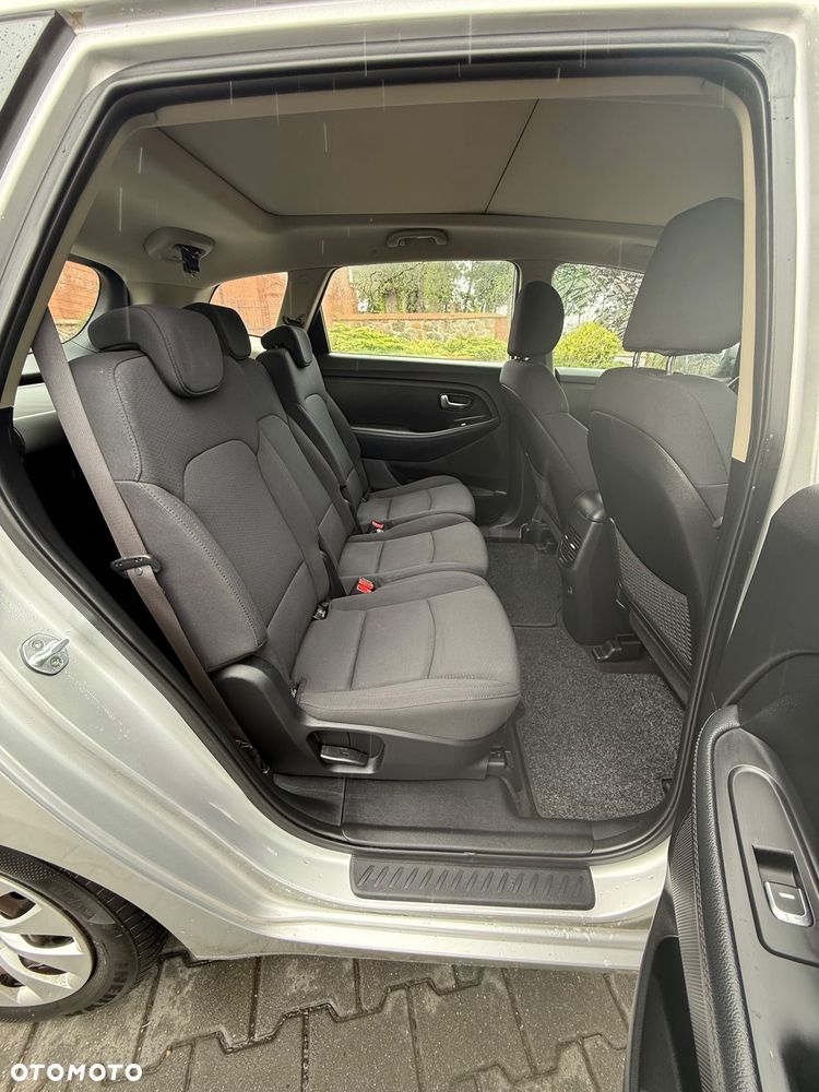 Kia Carens 1.7 CRDi 115 Dream Team Edition - 21