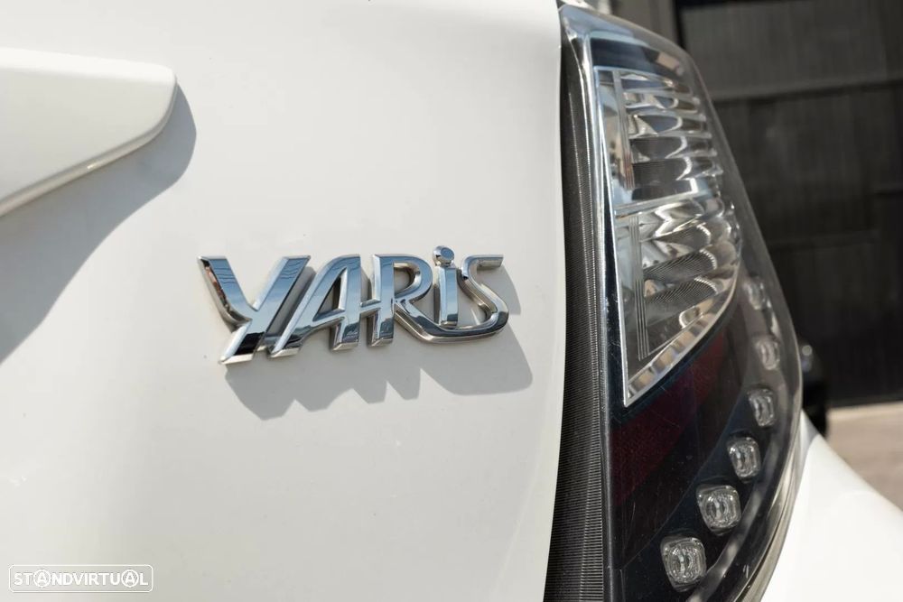 Toyota Yaris 1.4 D-4D Exclusive - 7
