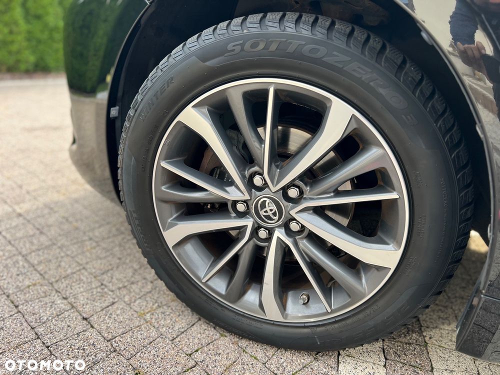 Toyota Avensis 1.8 Prestige - 31