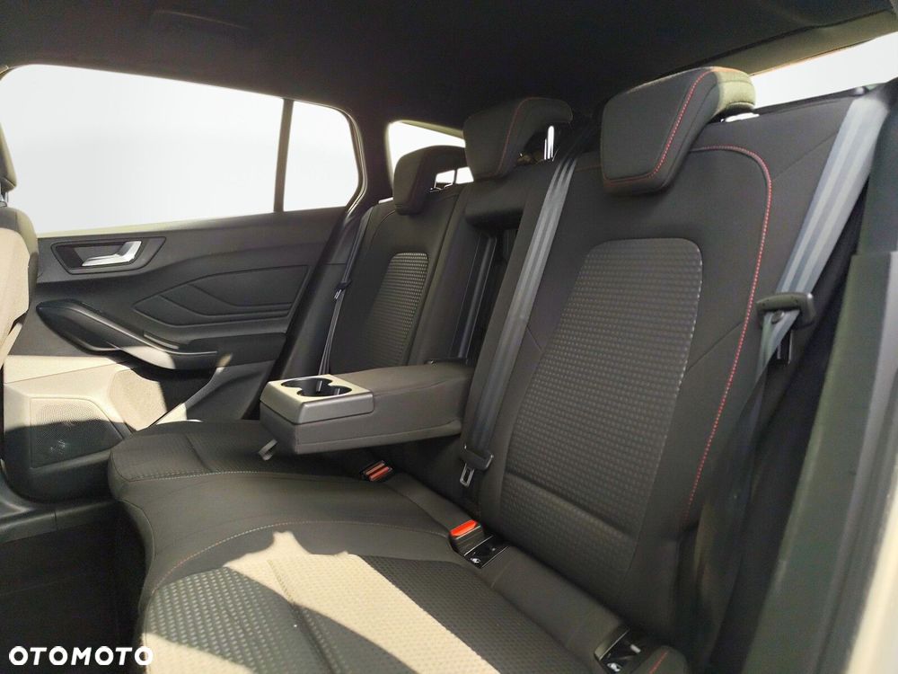 Ford Focus - 16