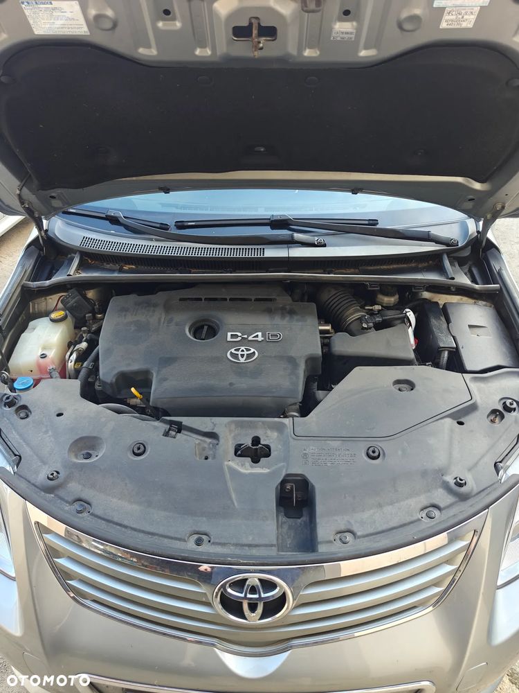 Toyota Avensis 2.0 D-4D Sol - 16