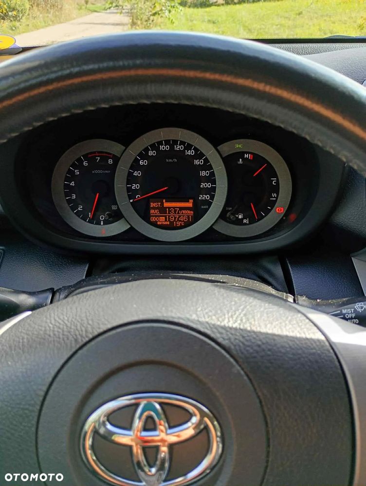 Toyota RAV4 2.0 4x4 Automatik Executive - 9