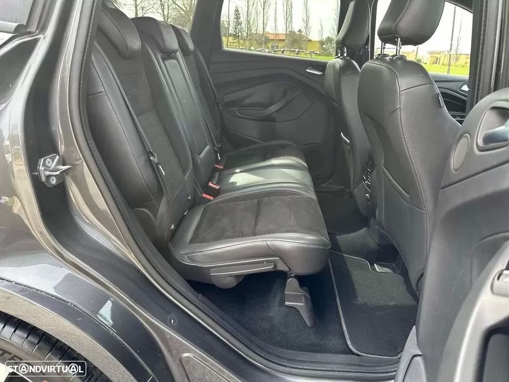 Ford Kuga 1.5 TDCi ST-Line Limited Edition - 42