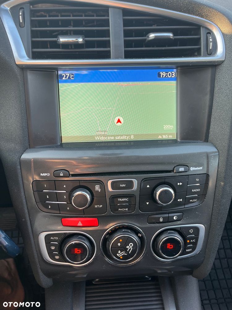 Citroën C4 e-HDi 110 EGS6 Stop/Start System Selection - 12