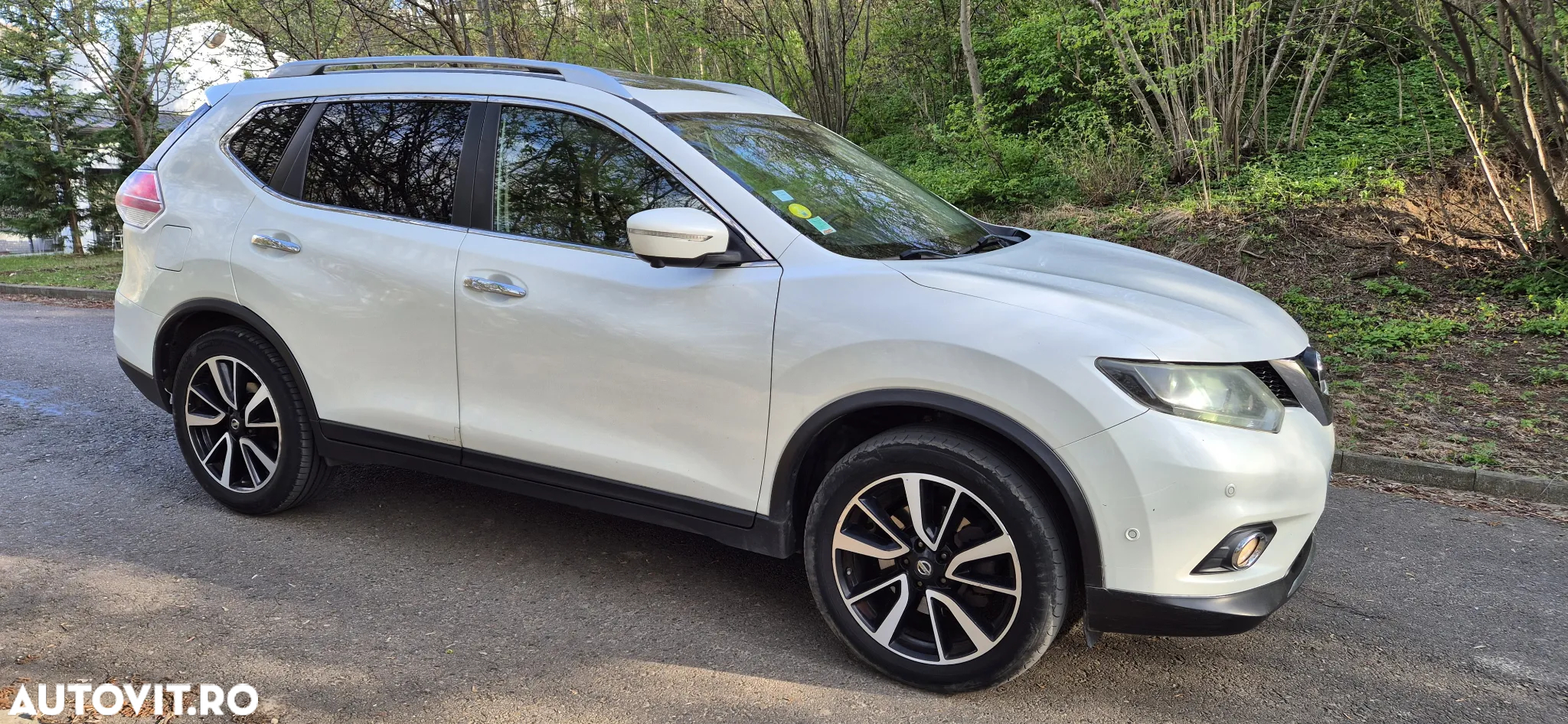 Nissan X-Trail 1.6 dCi ALL-MODE 4x4i Tekna - 3