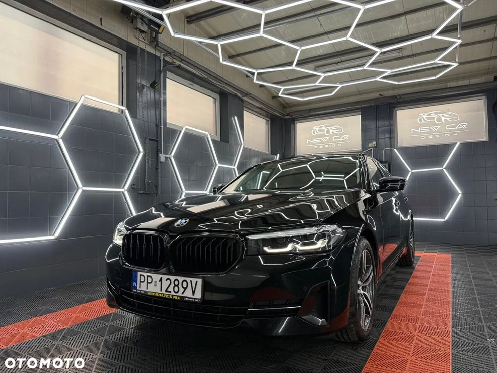 BMW Seria 5 520d M Sport Edition - 4
