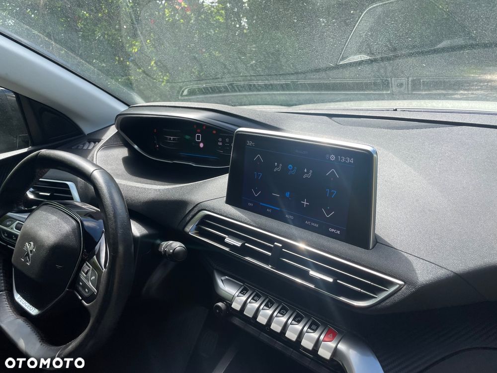 Peugeot 3008 1.2 PureTech GPF Allure S&S - 13