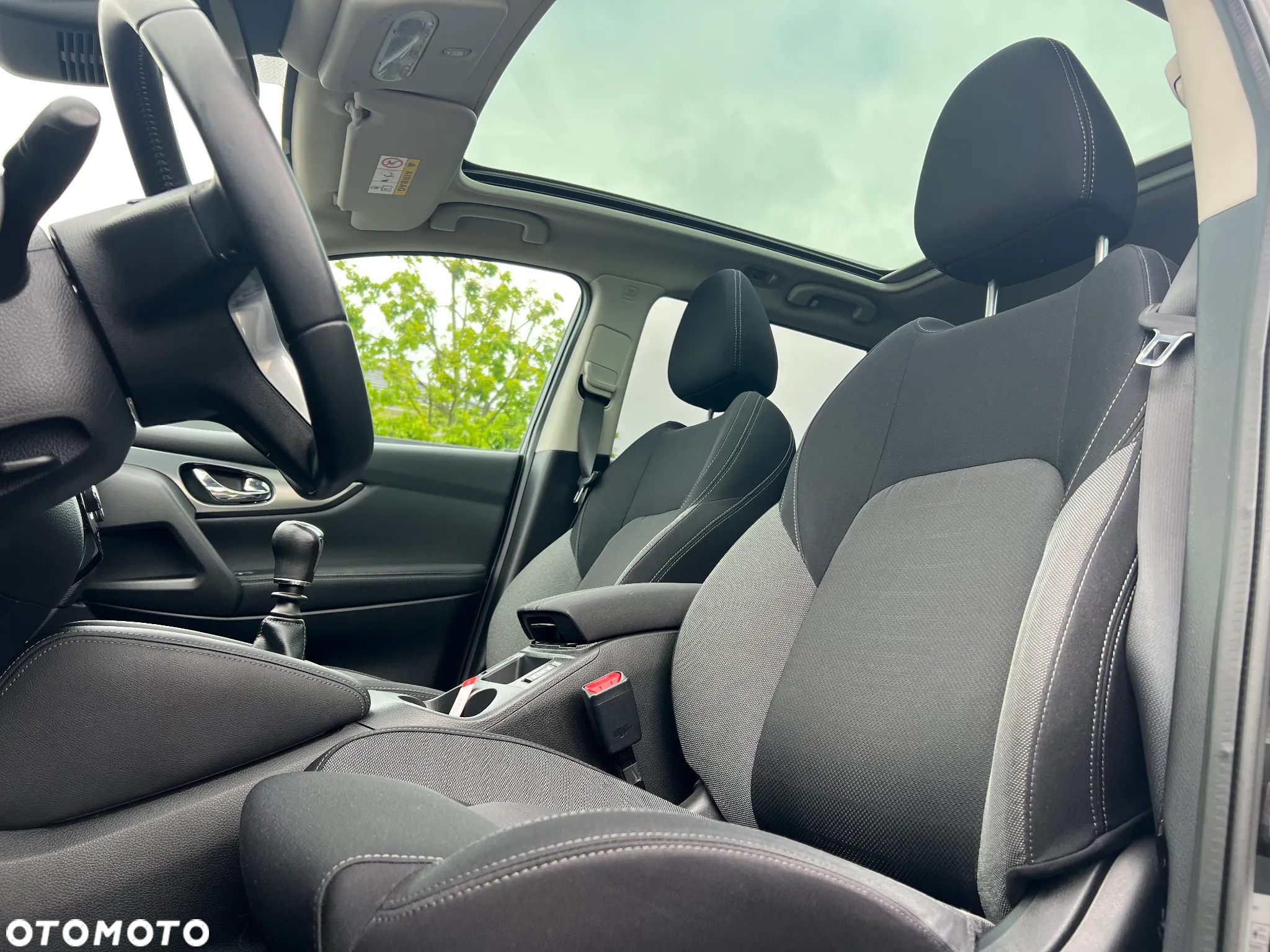 Nissan Qashqai 1.6 DIG-T N-Connecta - 27