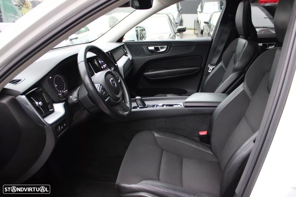 Volvo XC 60 2.0 T6 PHEV Inscription Expression AWD — fotografia 7