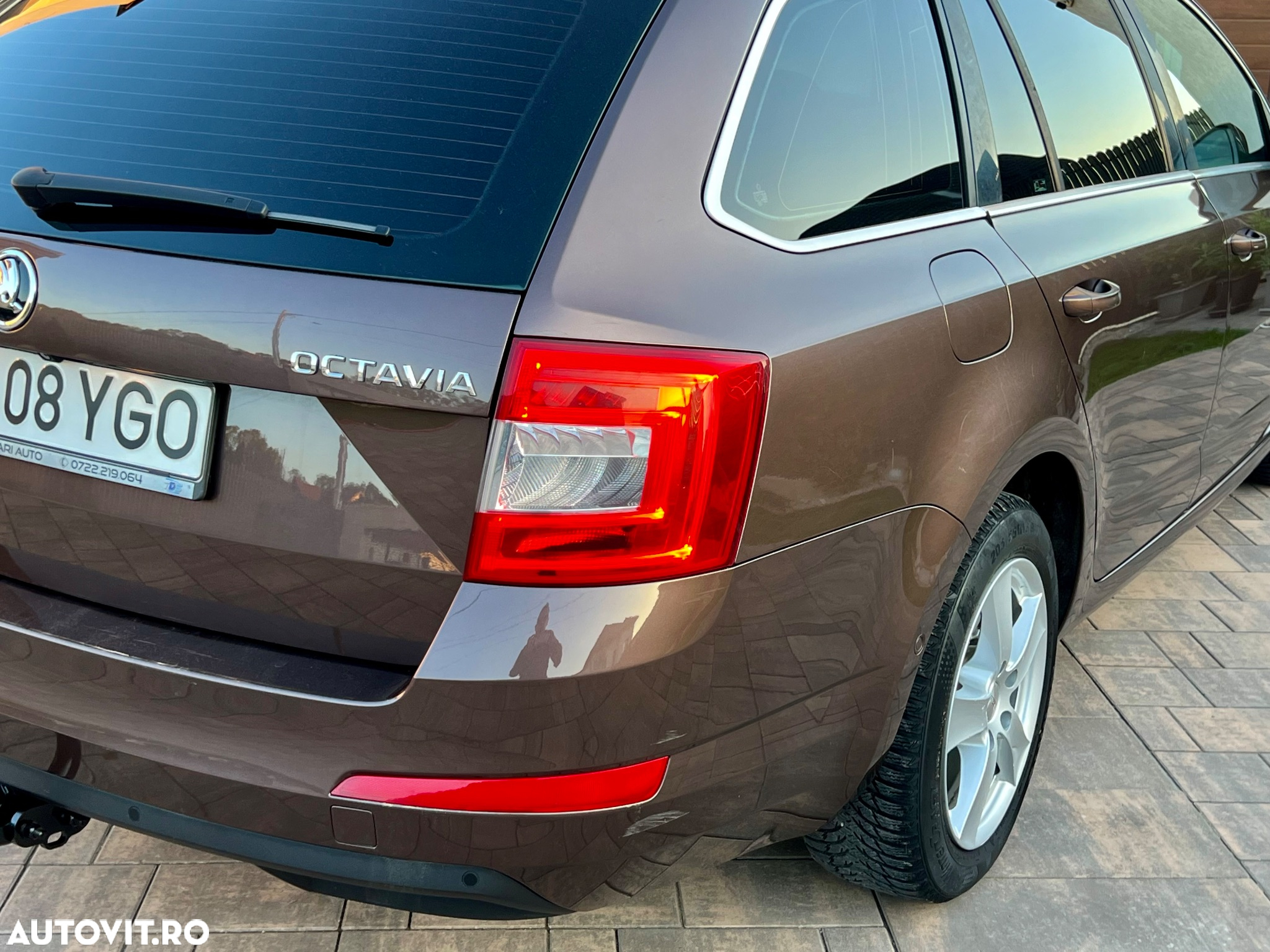 Skoda Octavia 1.6 TDI DSG Premium Edition - 33