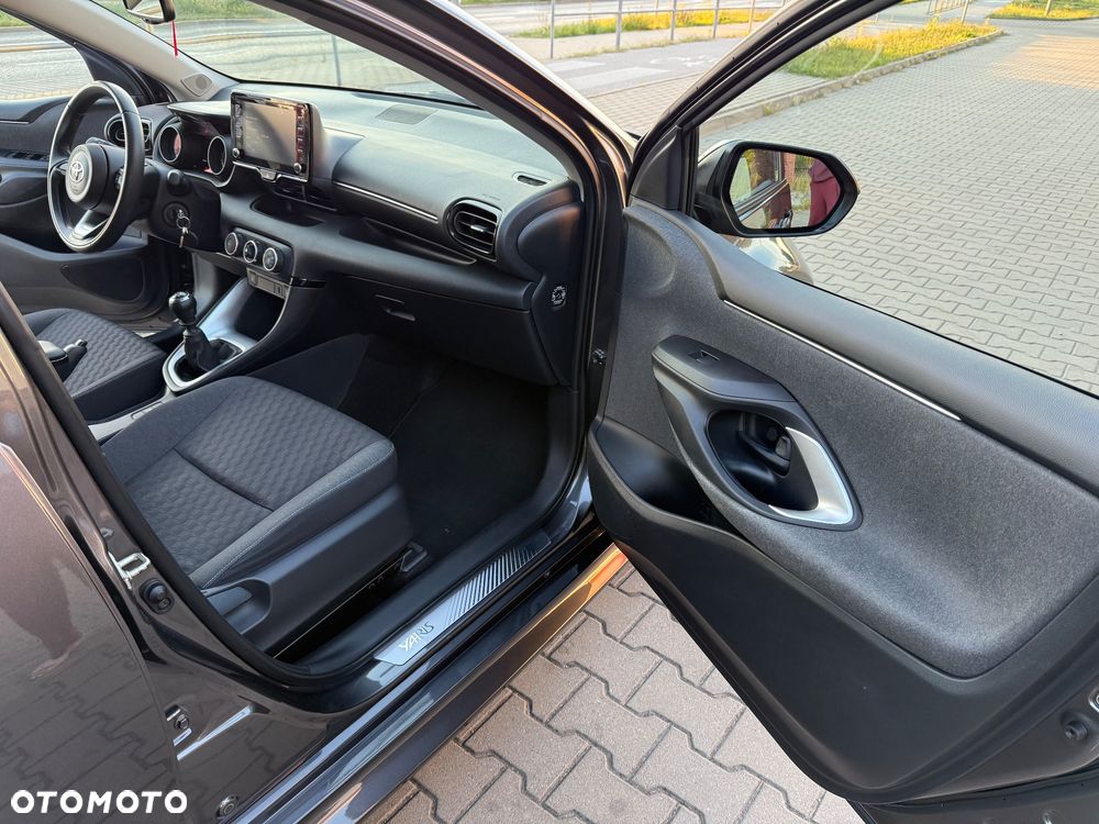 Toyota Yaris 1.5 Comfort - 26