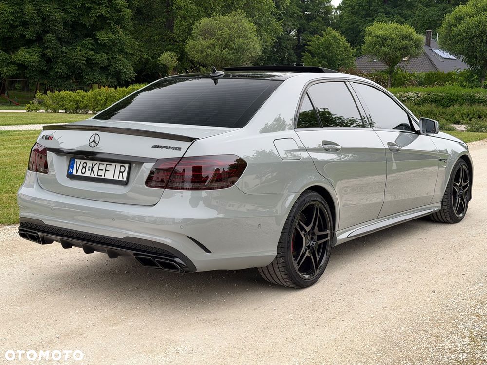 Mercedes-Benz Klasa E - 4