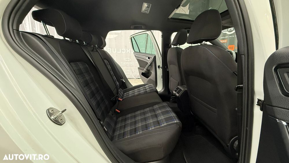 Volkswagen Golf 1.4 TSI BlueMotion Technology DSG Allstar - 9