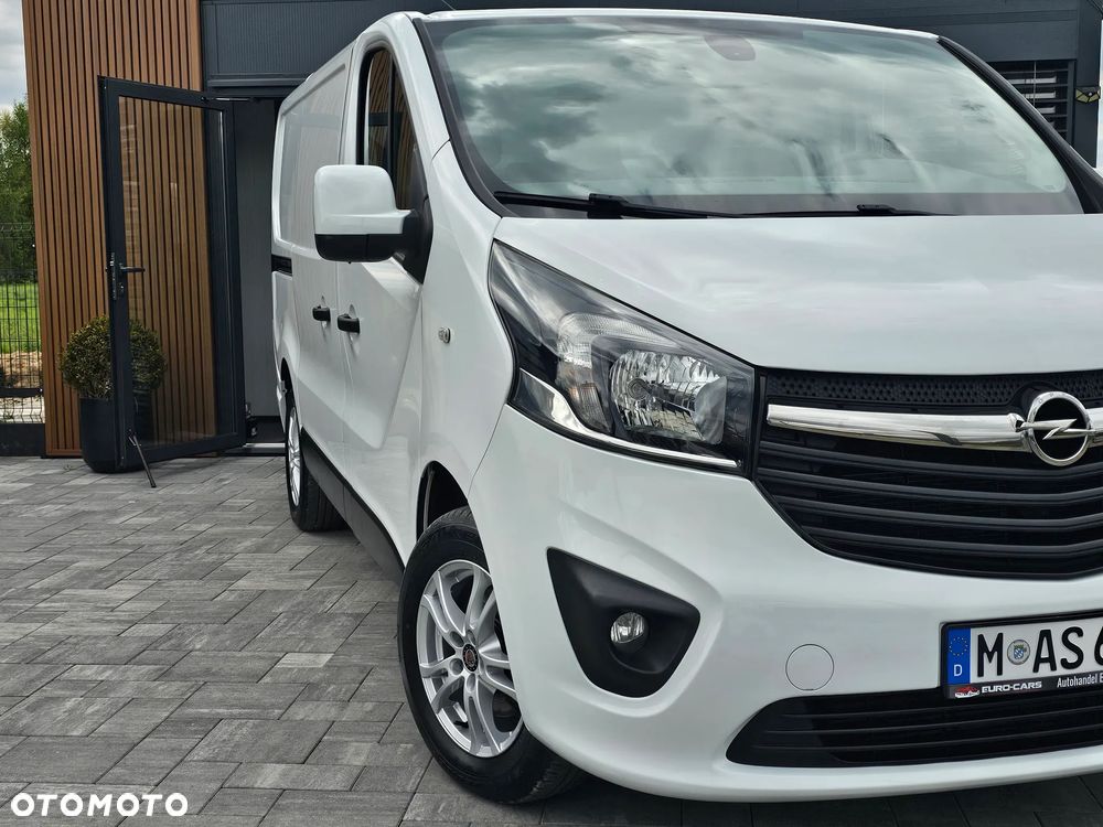 Opel Vivaro - 17