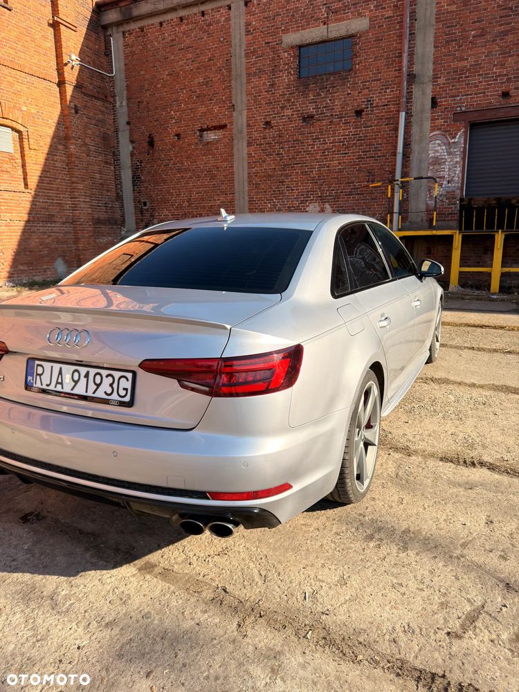 Audi S4 Limousine - 11