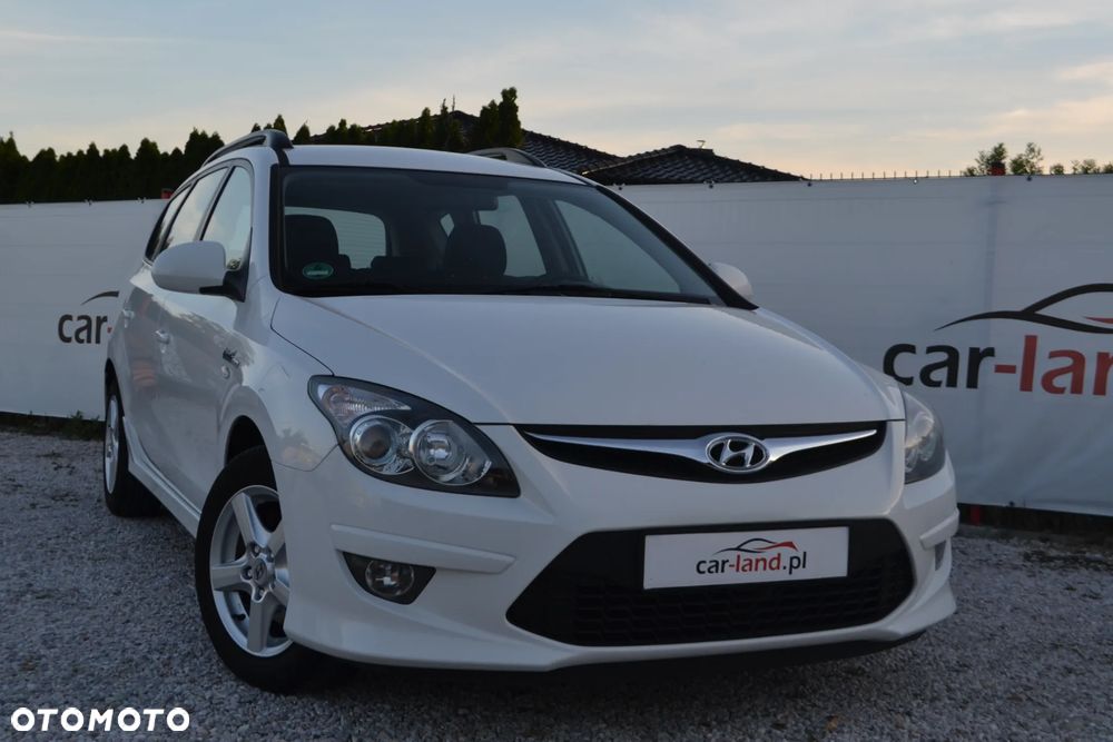 Hyundai i30 i30cw blue 1.6 CRDi Trend - 2